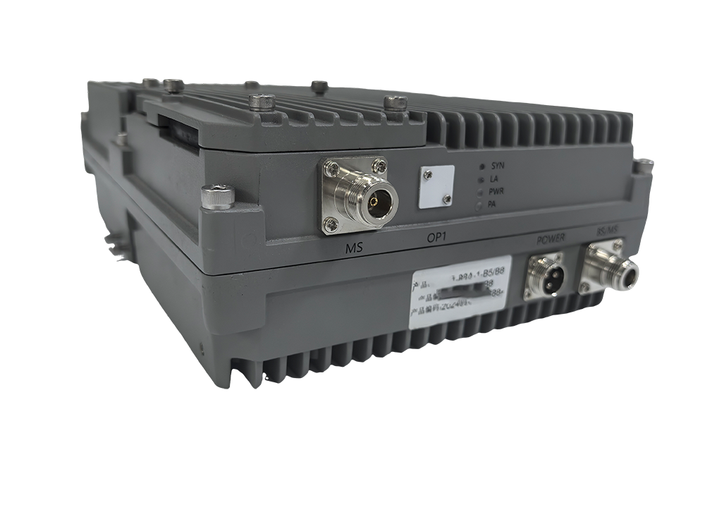  获嘉三频手机信号接收器2000㎡